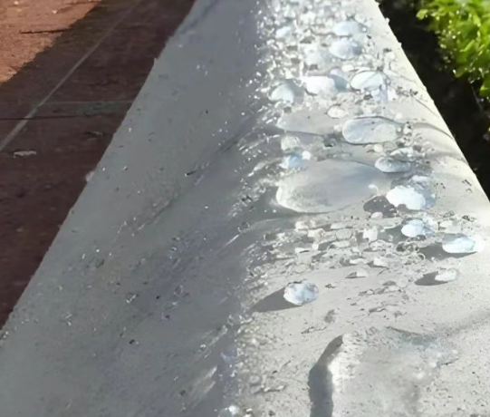 化隆硅烷浸渍涂料在混凝土保护中的应用