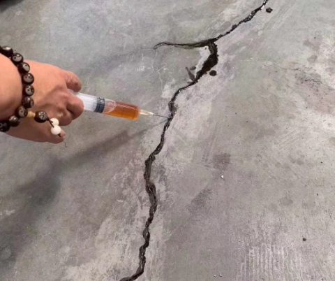 化隆混凝土裂缝修补技术详解​
